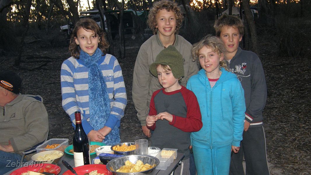 11-The youngens get inspired by happy hour at Red Gum Swamp.JPG